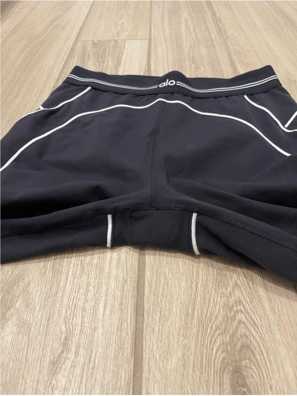 Alo Yoga Airbrush High Waist Heart Throb Leggings Black/ White Sz L 12-14 W54341 - Picture 11 of 15